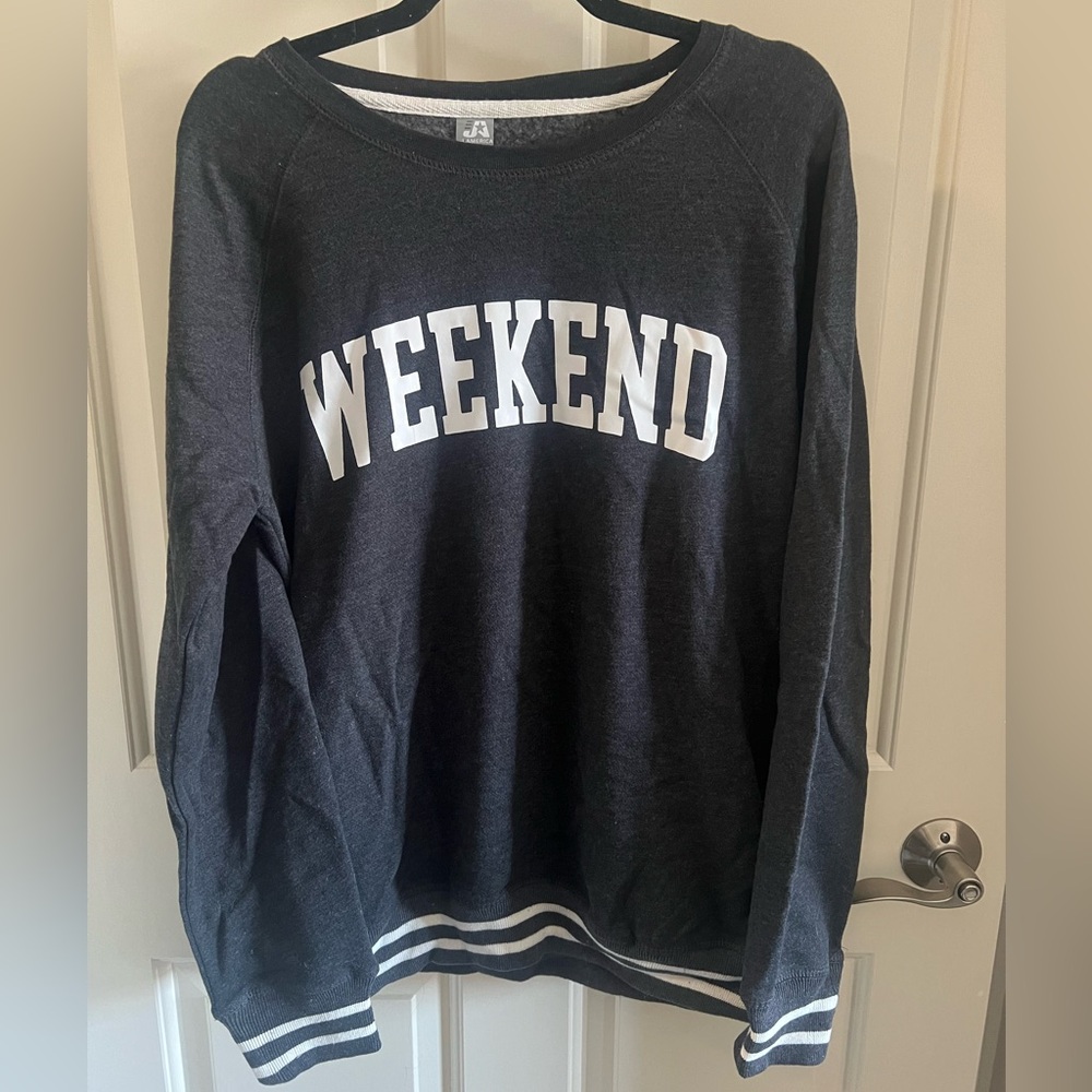 Weekend Crewneck with Striped Sleeves XL